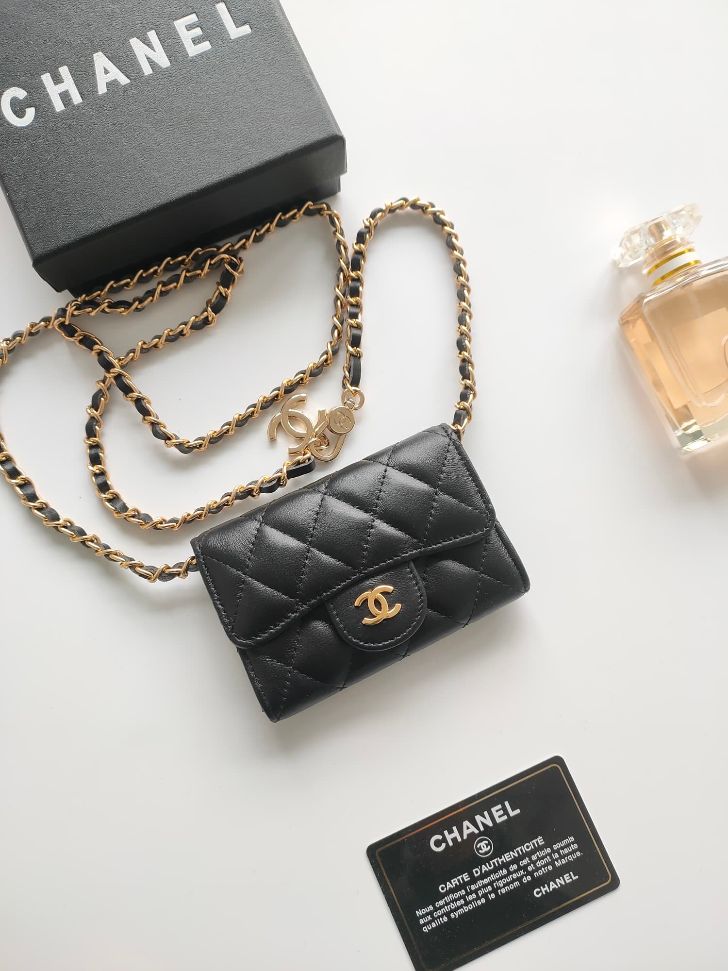 Chanel Wallet A8937