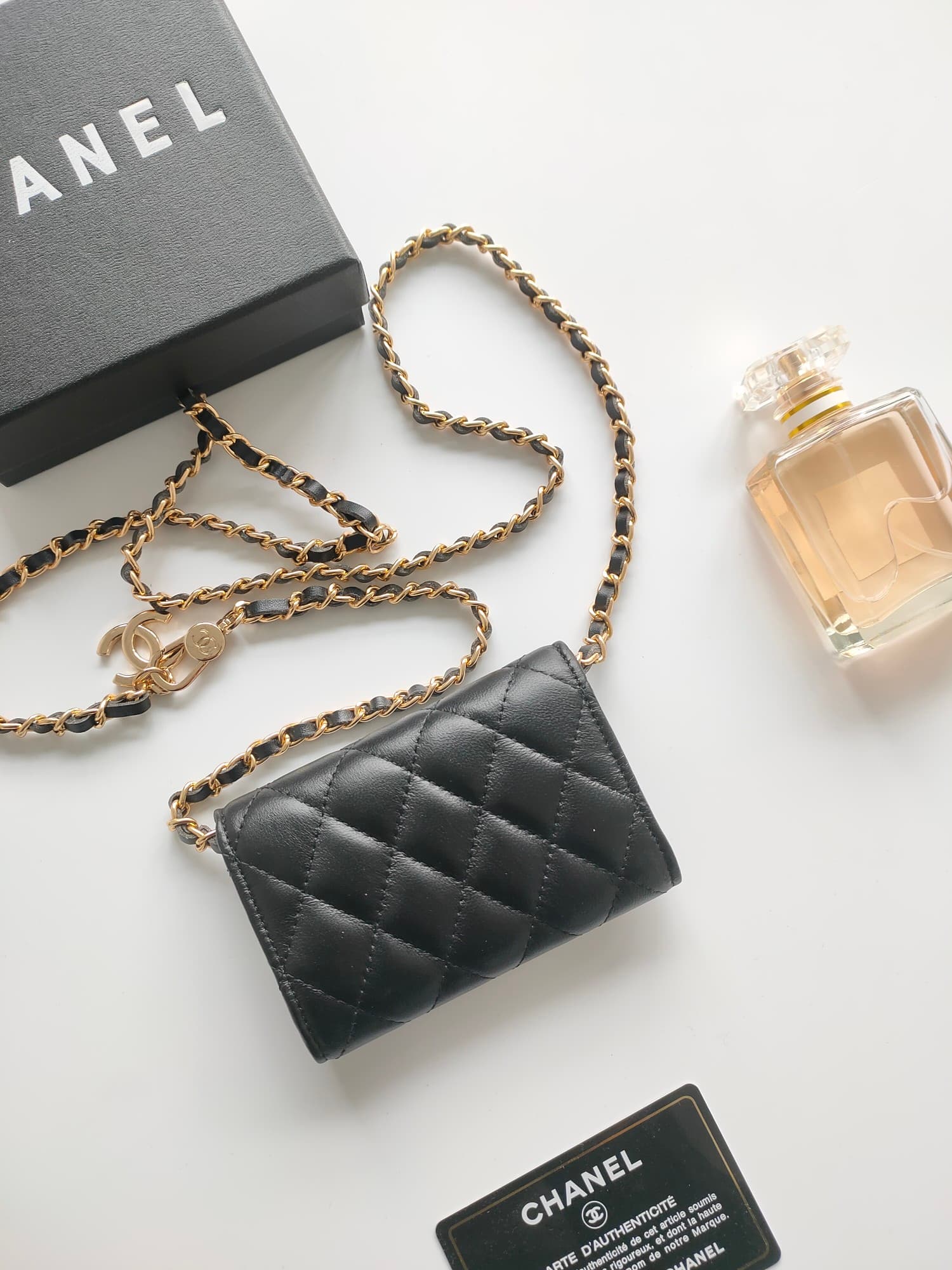 Chanel Wallet A8937