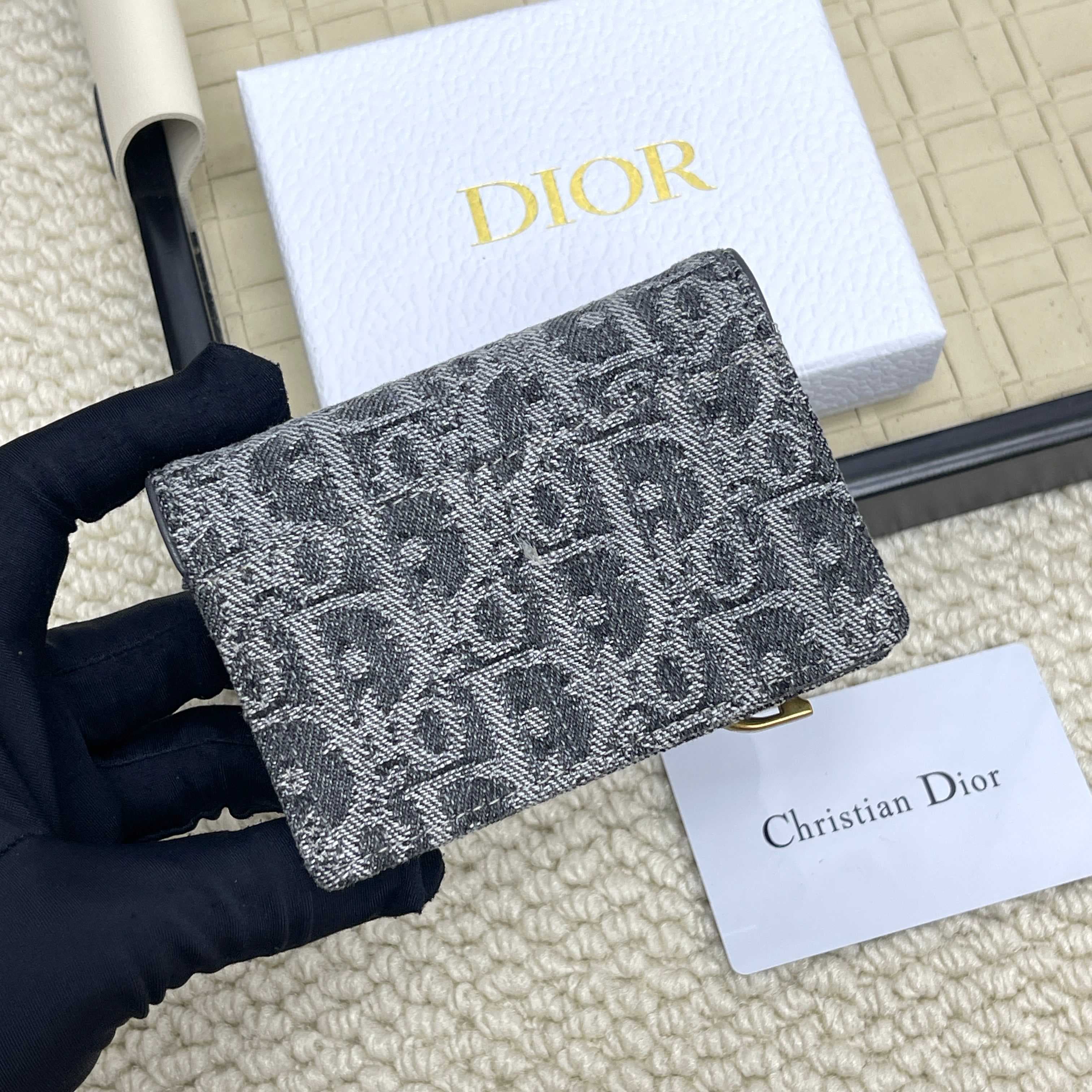 Dior Gold Wallet 5611