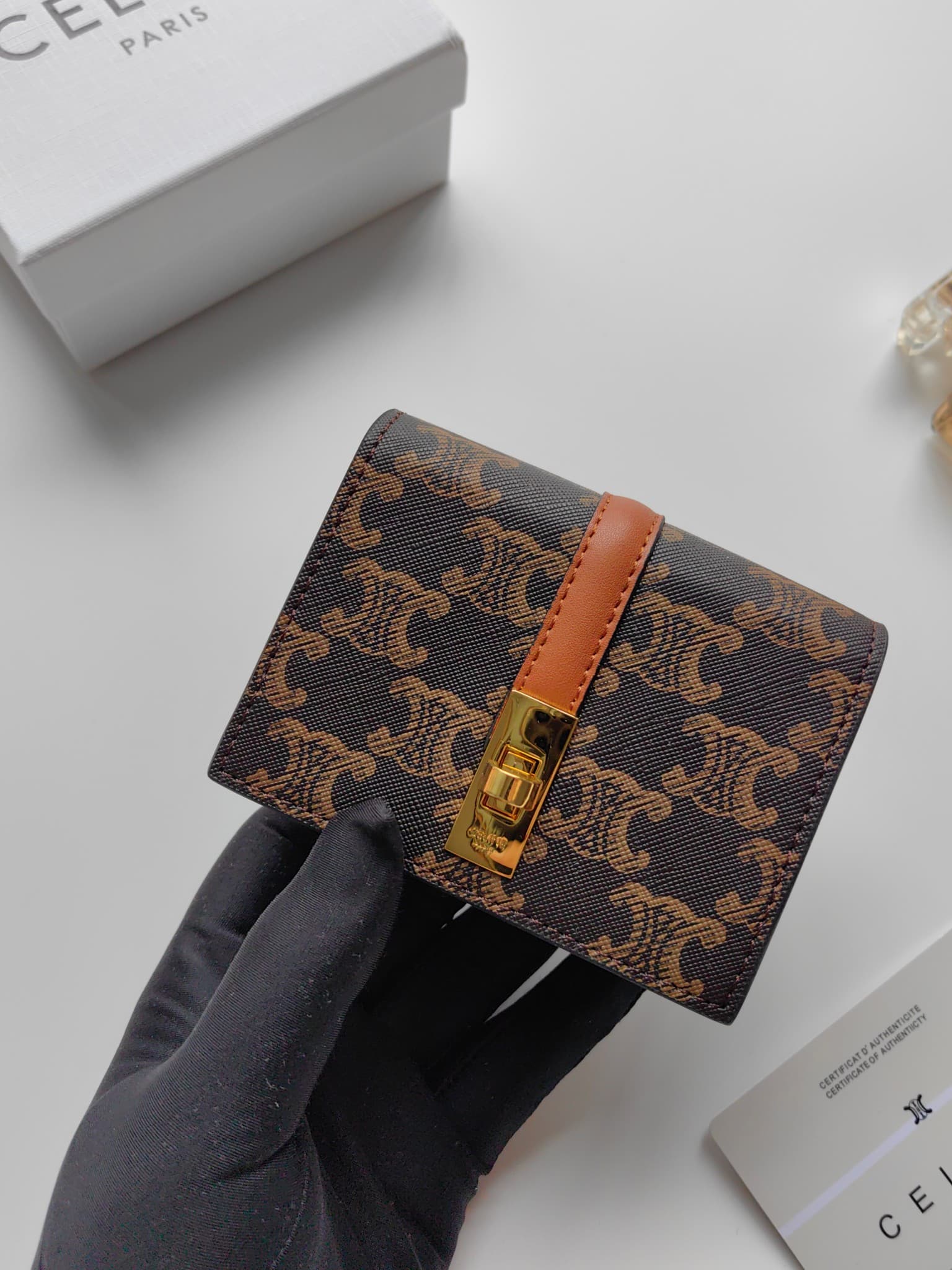 Celine Cream Wallet M473