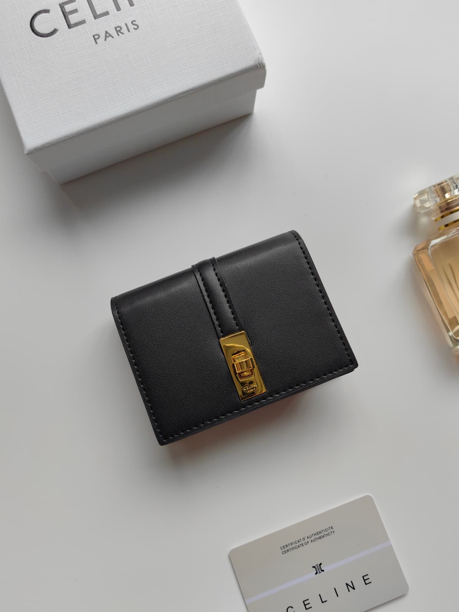 Celine Wallet M473