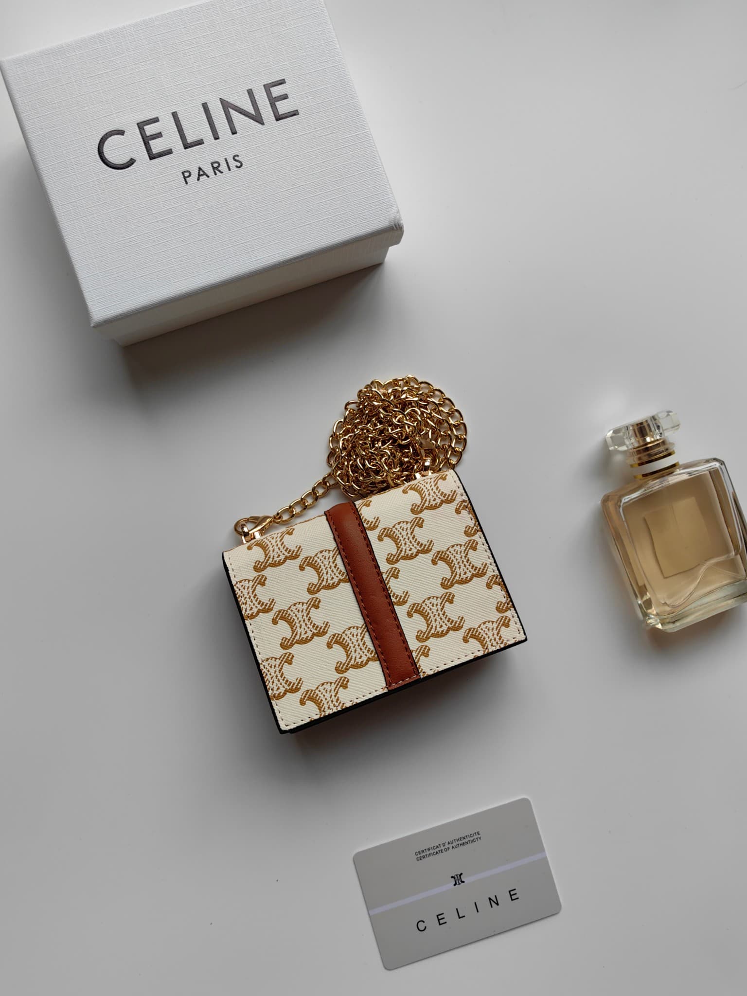 Celine Cream Wallet M472