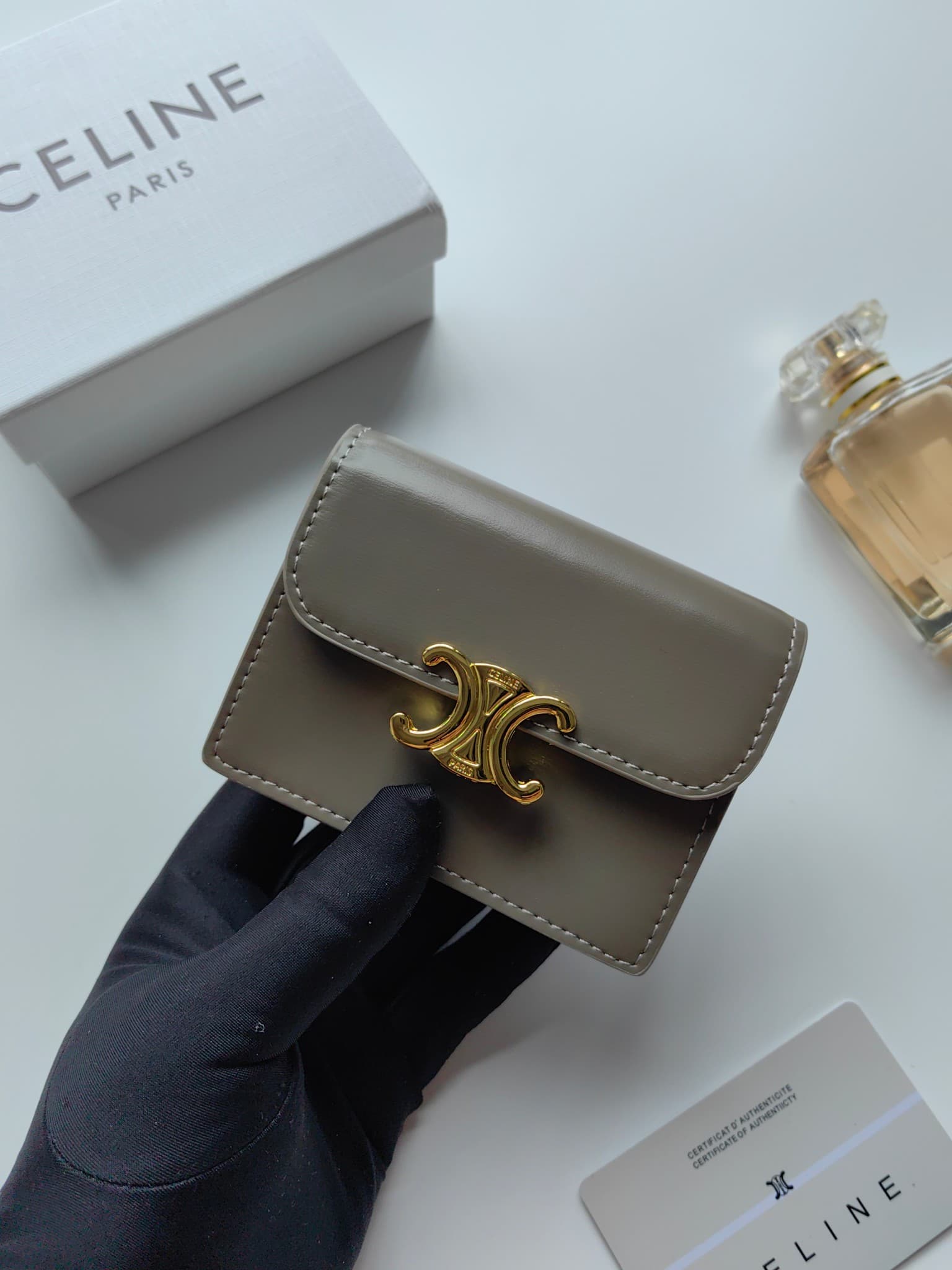 Celine Cream Wallet N063