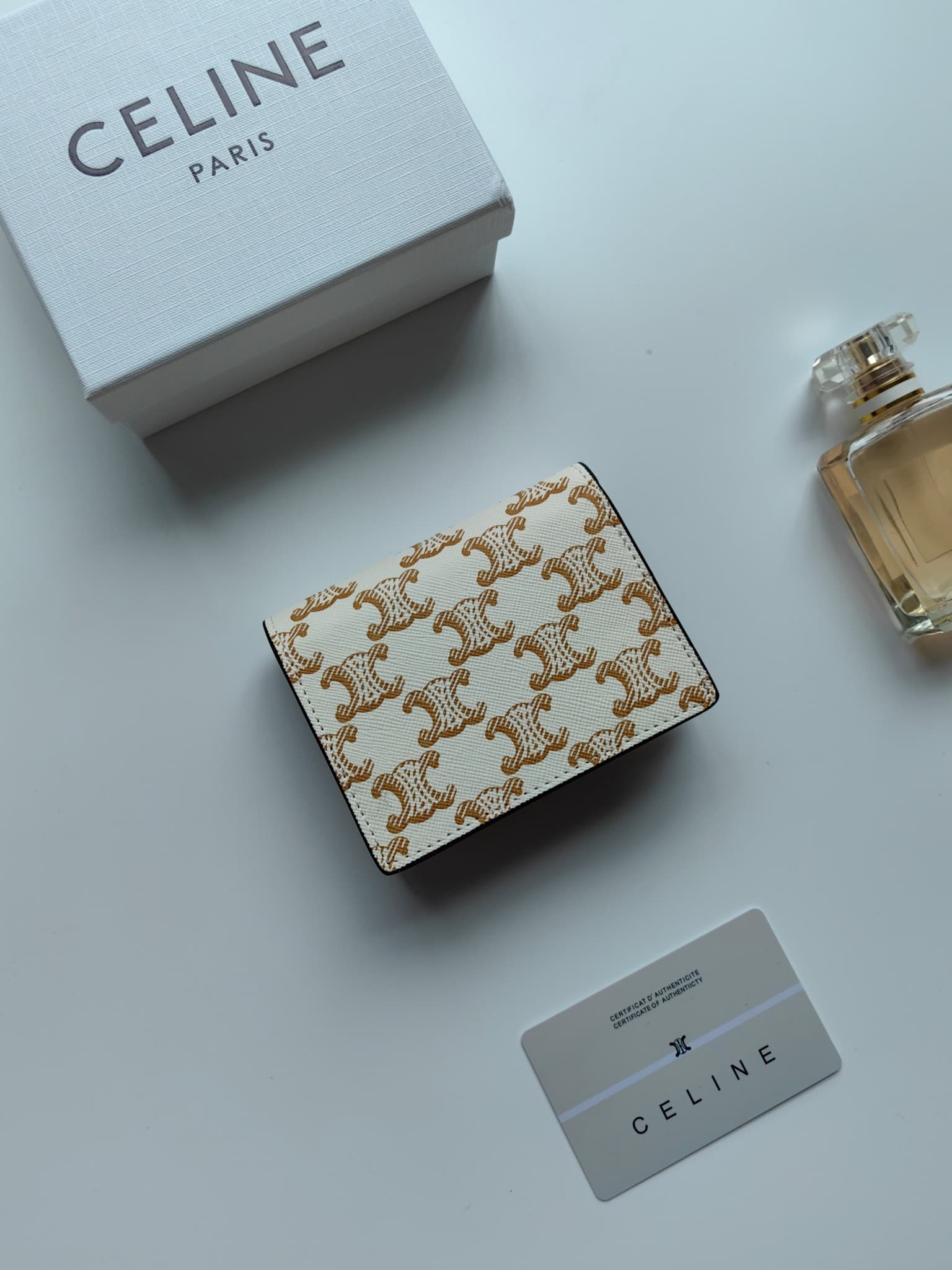 Celine Cream Wallet N063