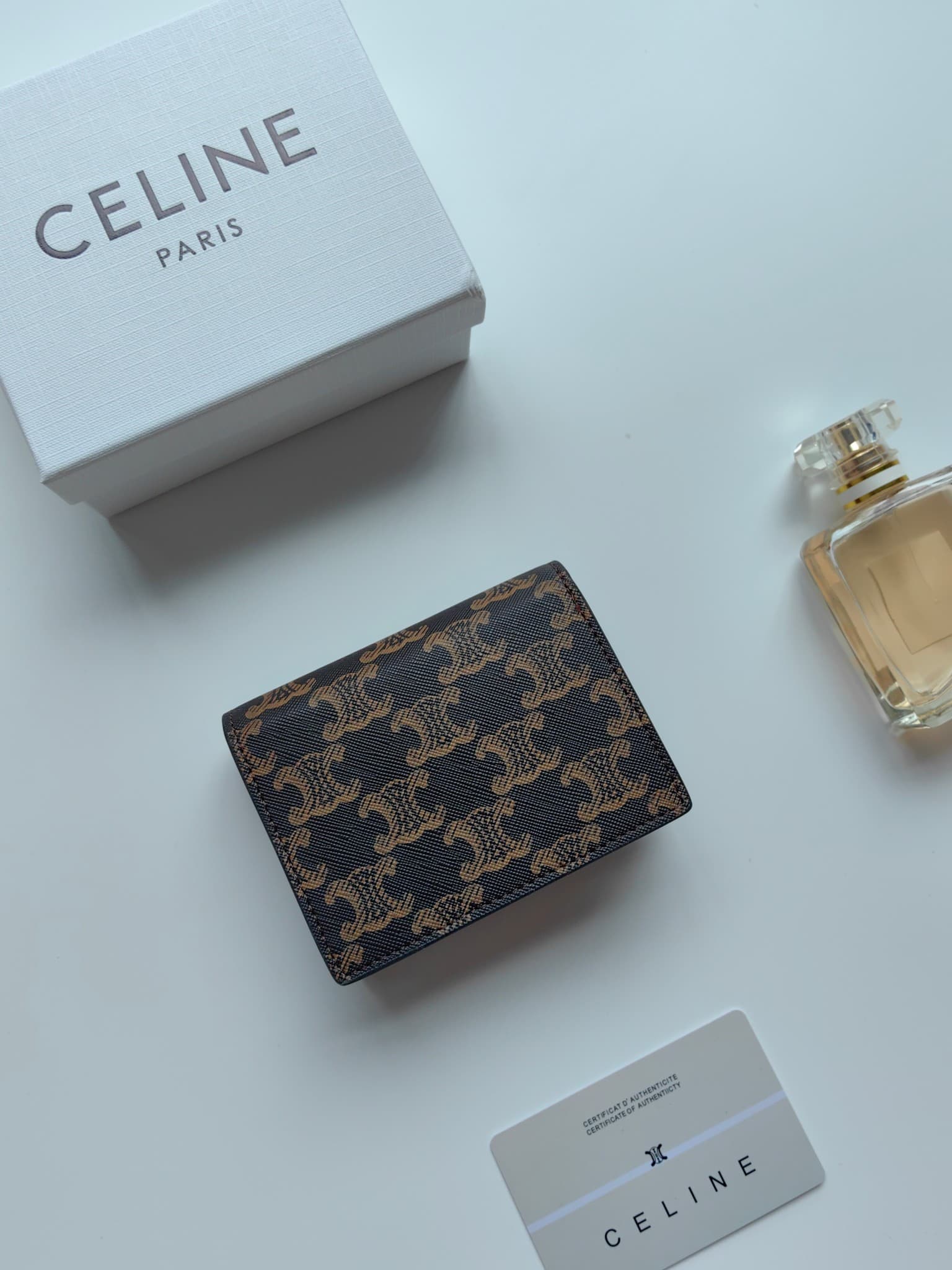 Celine Cream Wallet N063