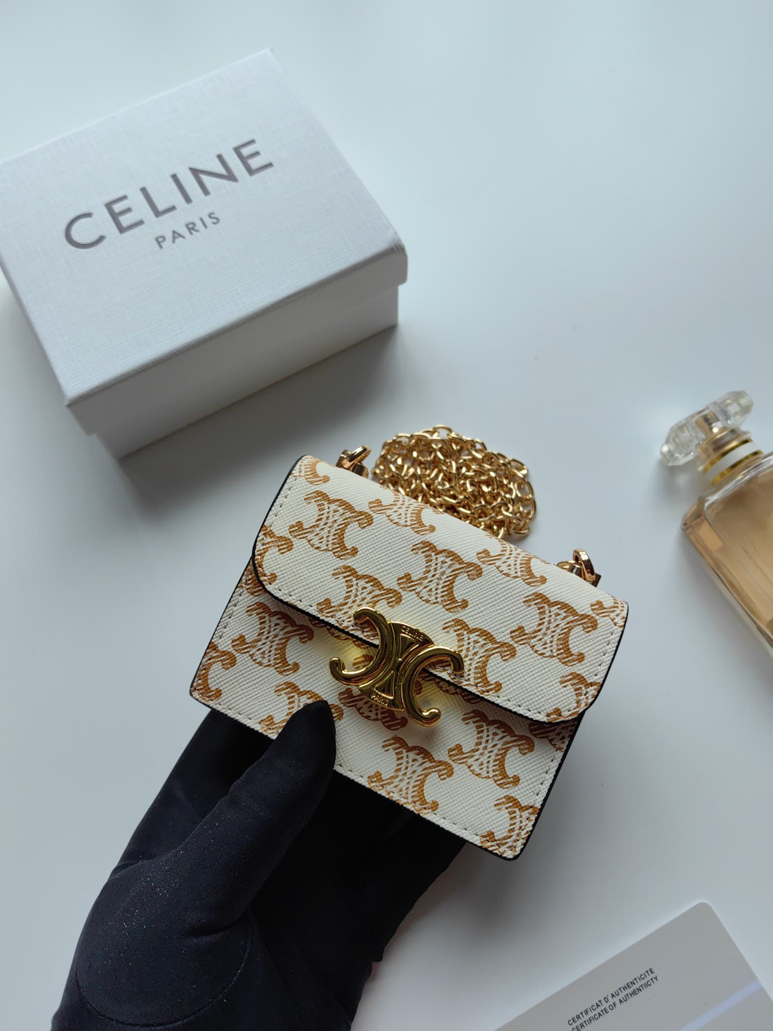 Celine Cream Crossbody Bag N062