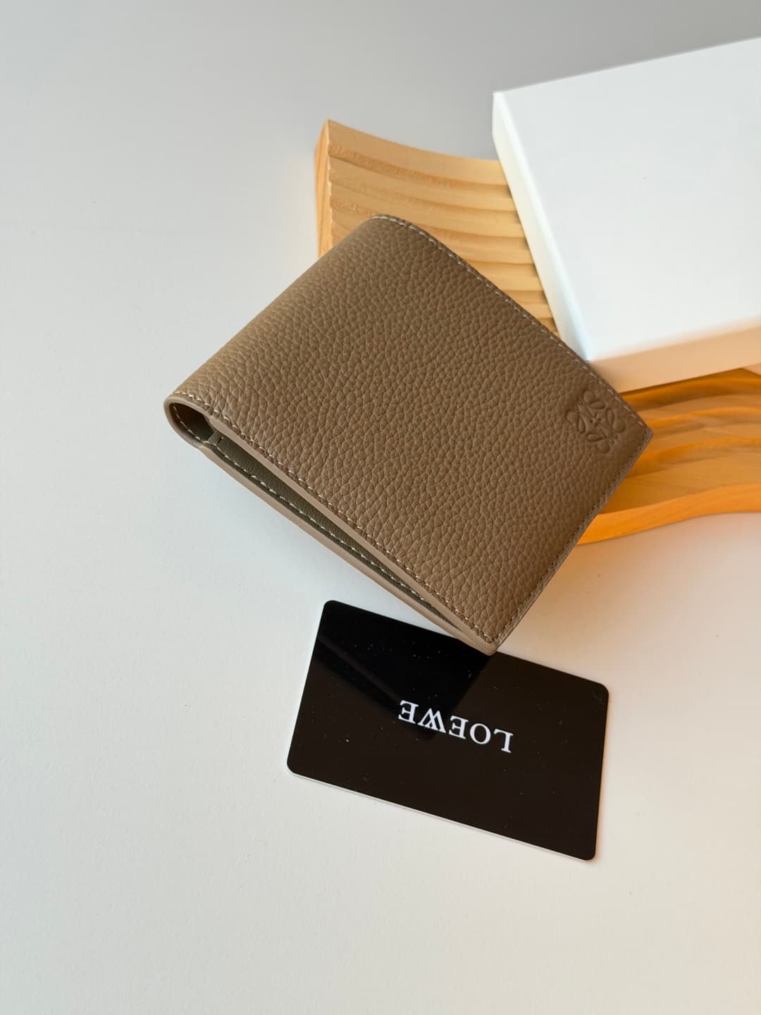 Loewe Wallet L1147