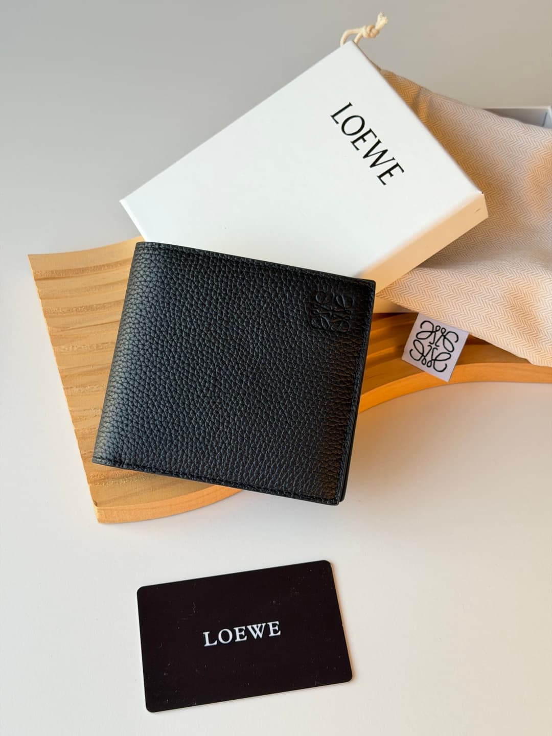 Loewe Wallet L1147