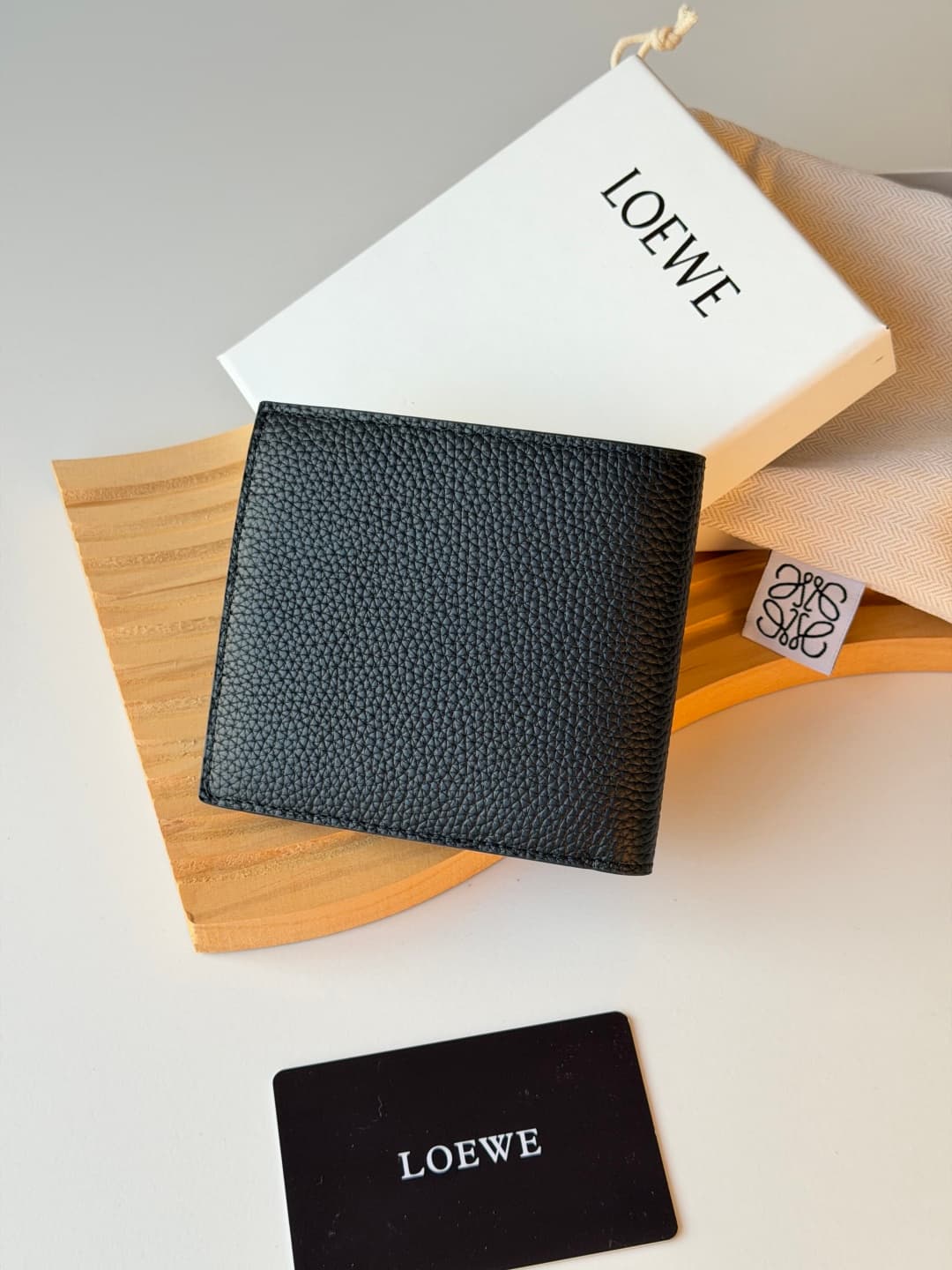 Loewe Wallet L1147