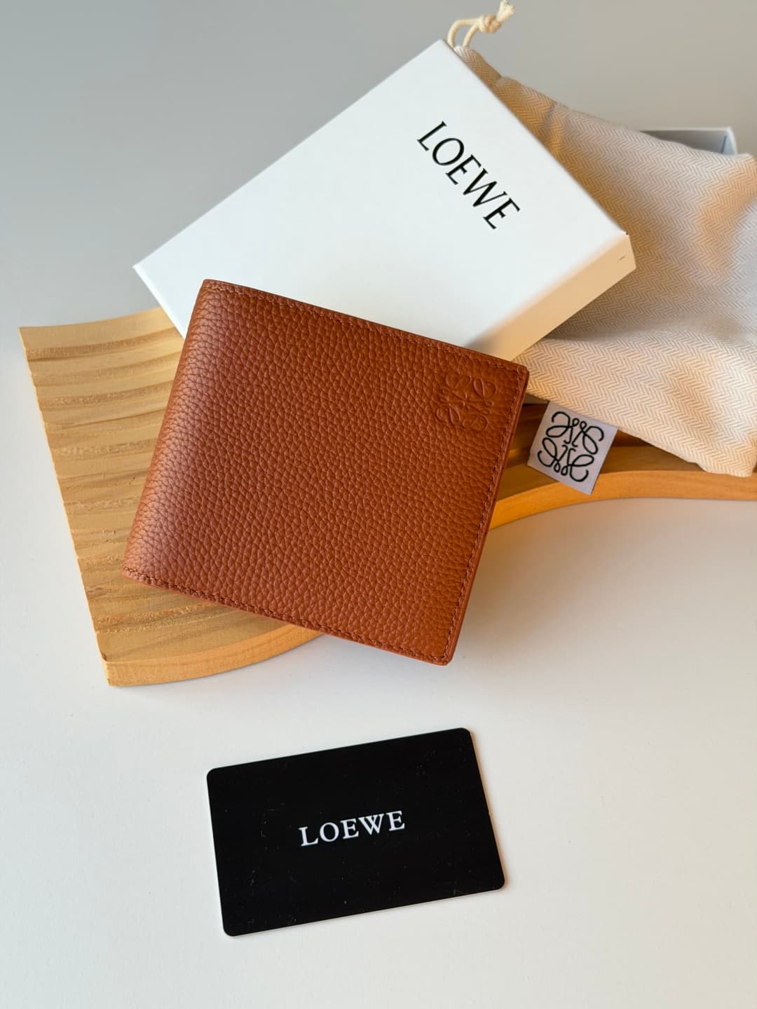 Loewe Wallet L1147