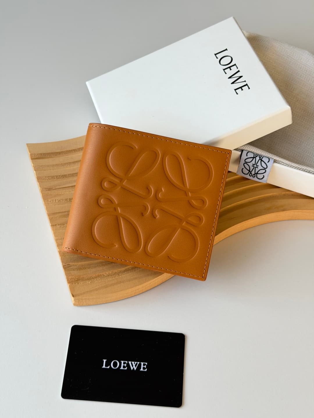 Loewe Wallet L1140