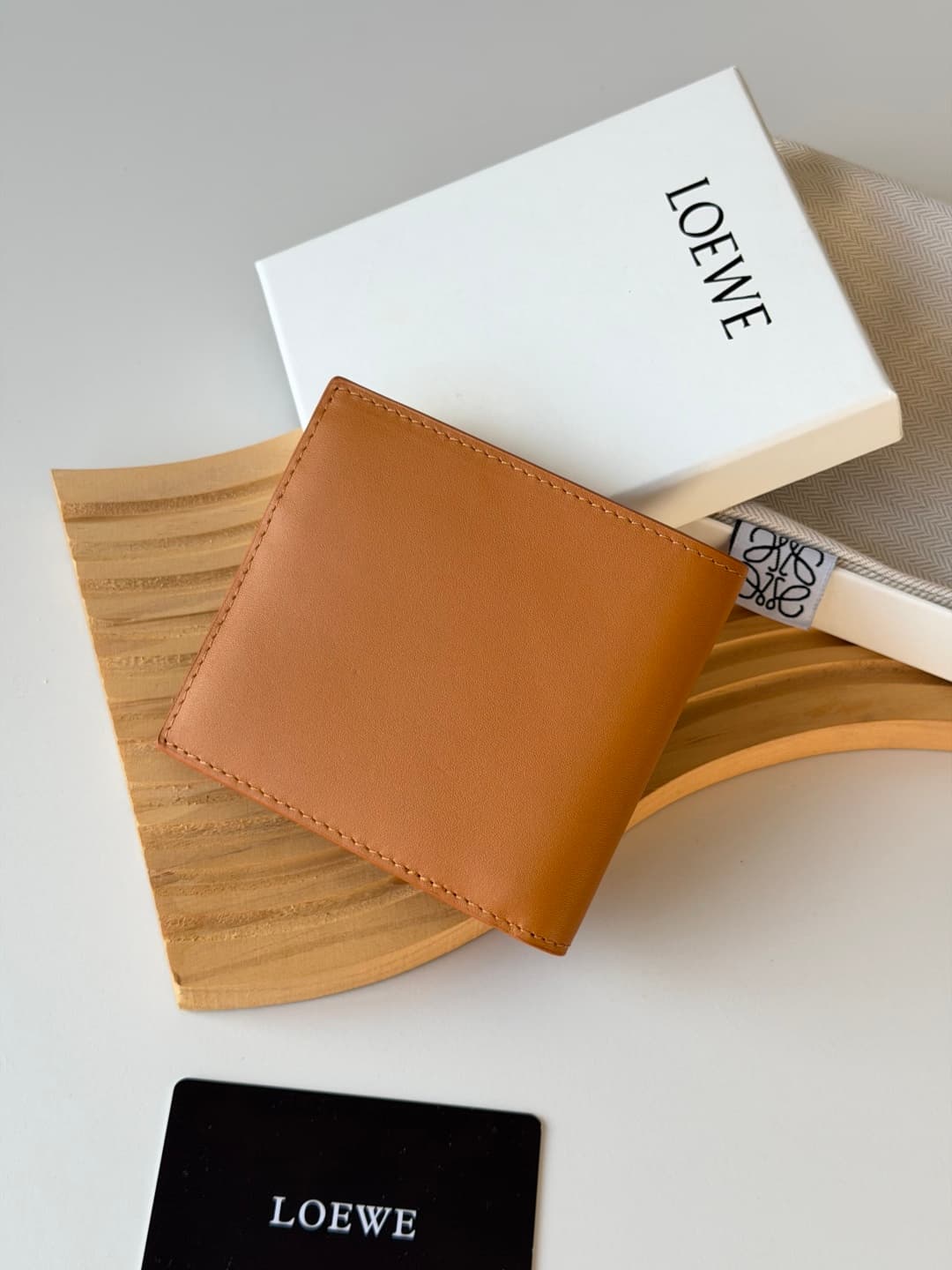 Loewe Wallet L1140