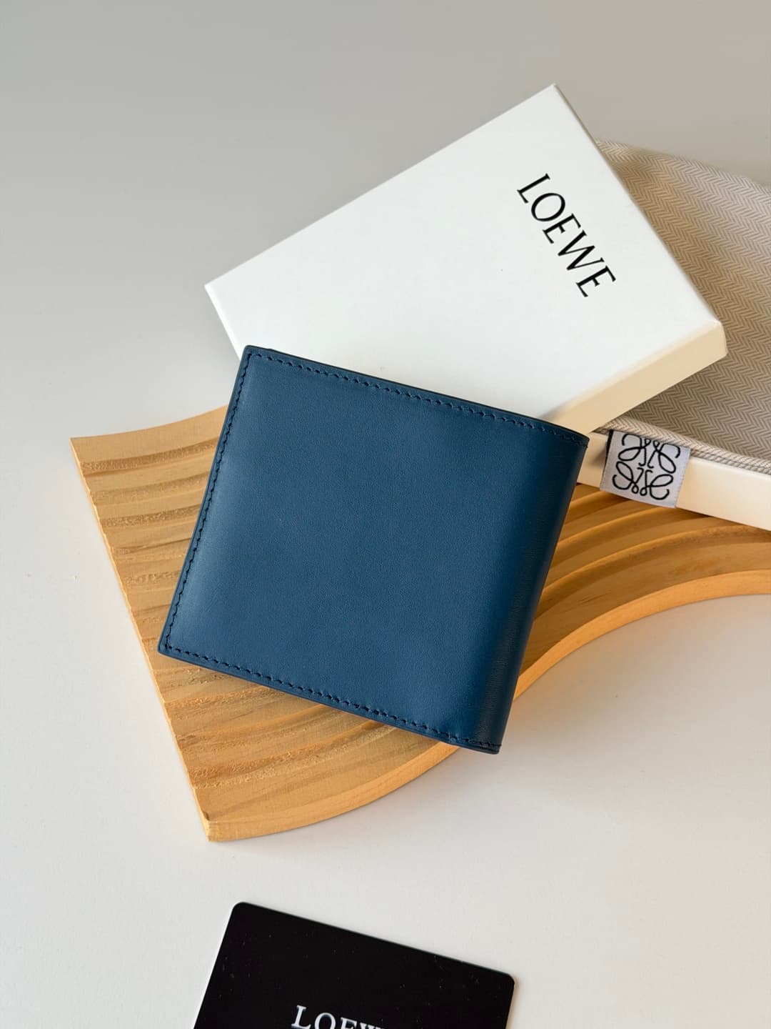 Loewe Wallet L1140