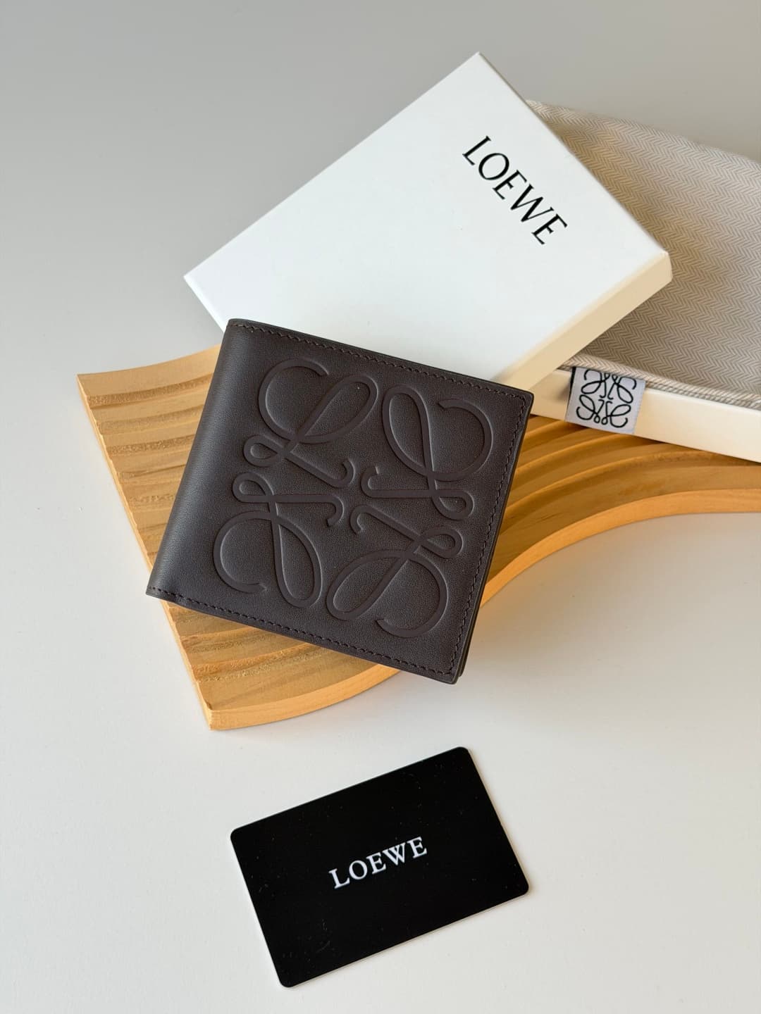 Loewe Wallet L1140