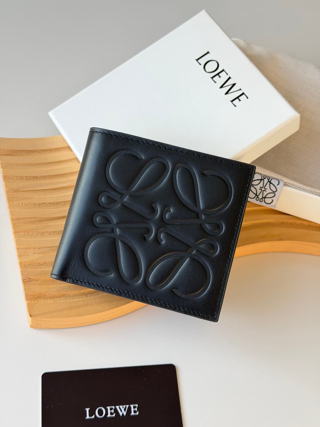 Loewe Wallet L1140