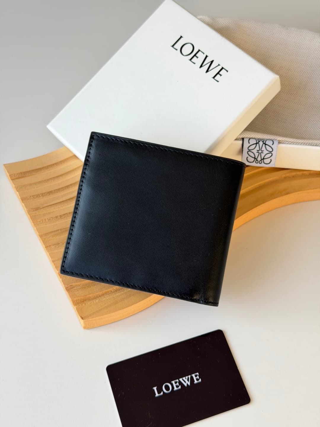Loewe Wallet L1140