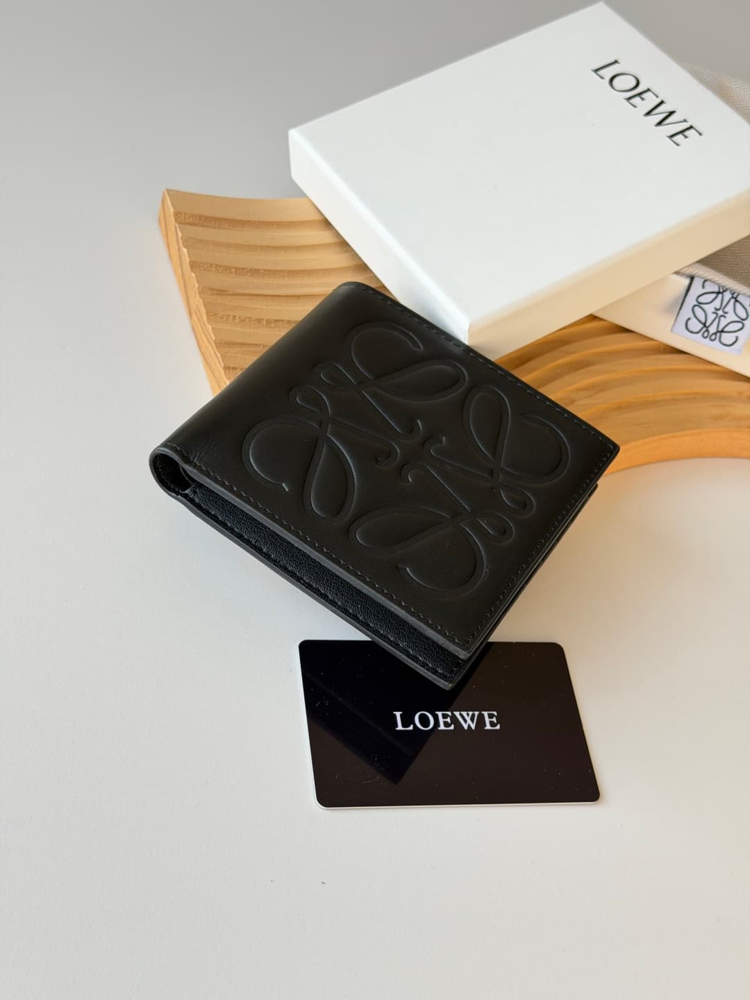 Loewe Wallet L1140