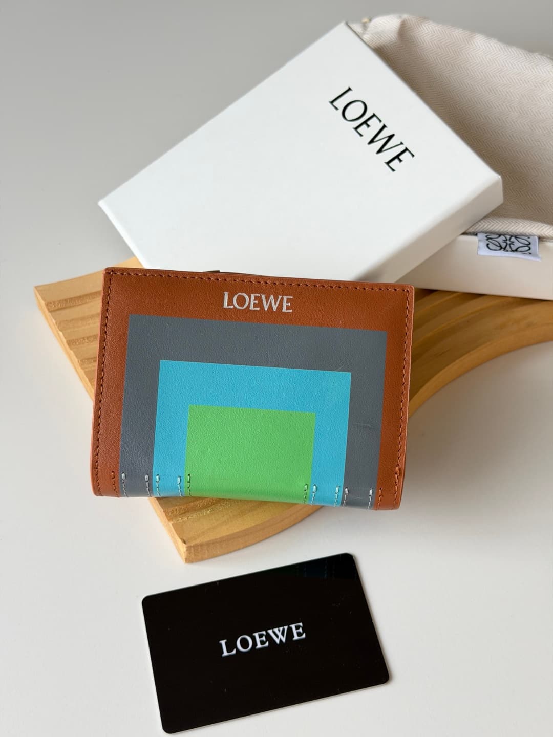 Loewe Wallet L1143