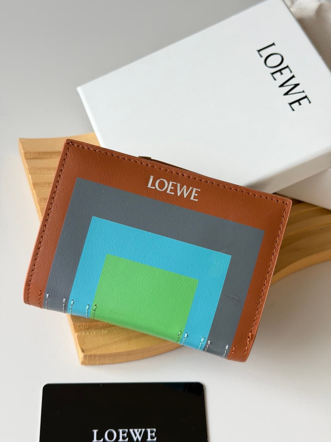 Loewe Wallet L1143