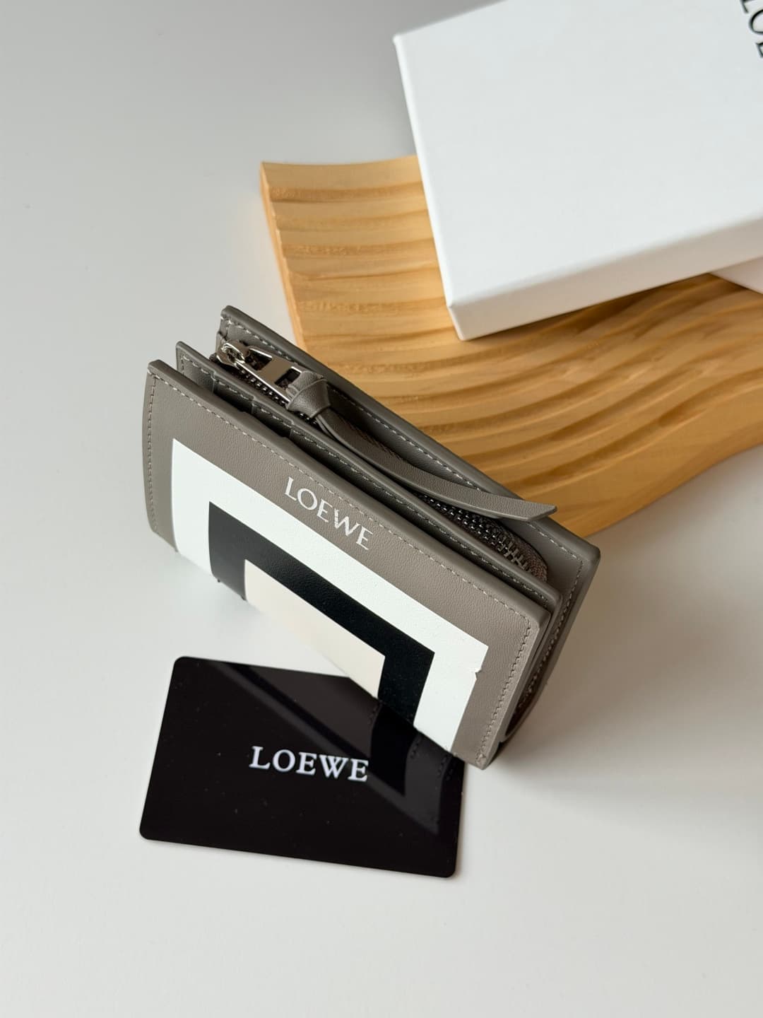 Loewe Wallet L1143
