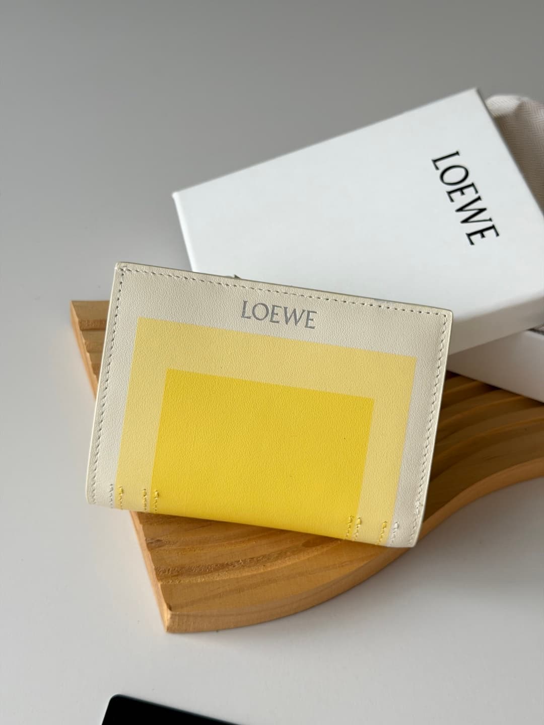Loewe Wallet L1143
