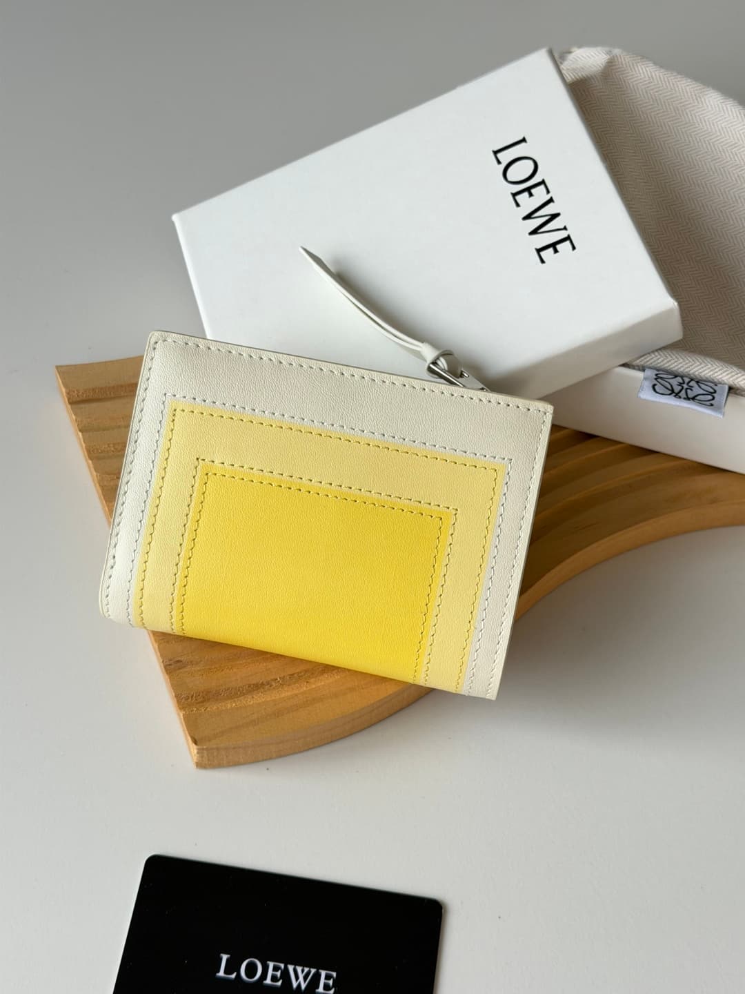 Loewe Wallet L1143