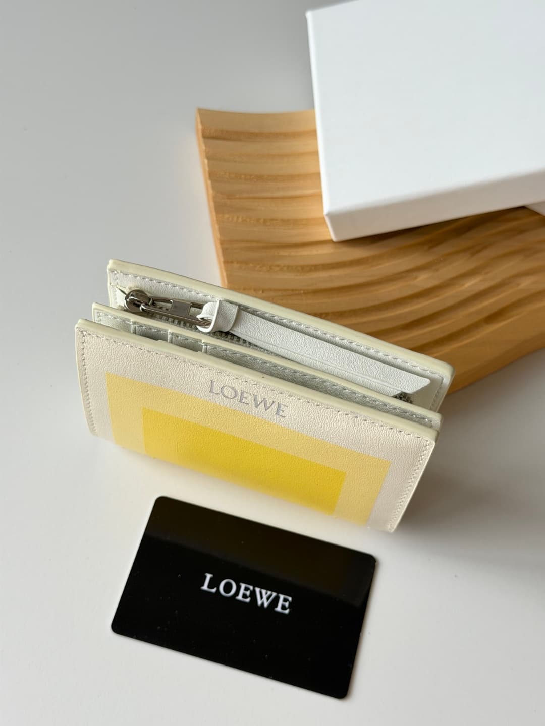 Loewe Wallet L1143