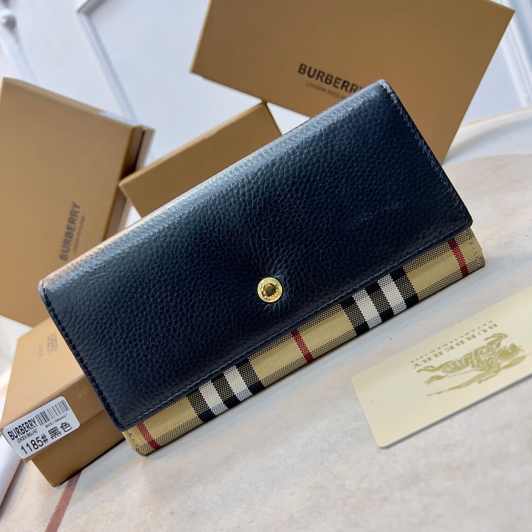 Burberry Black Wallets