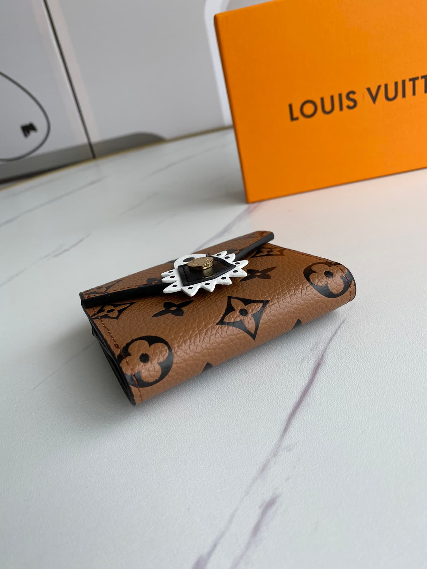 Louis Vuitton Bag M69511