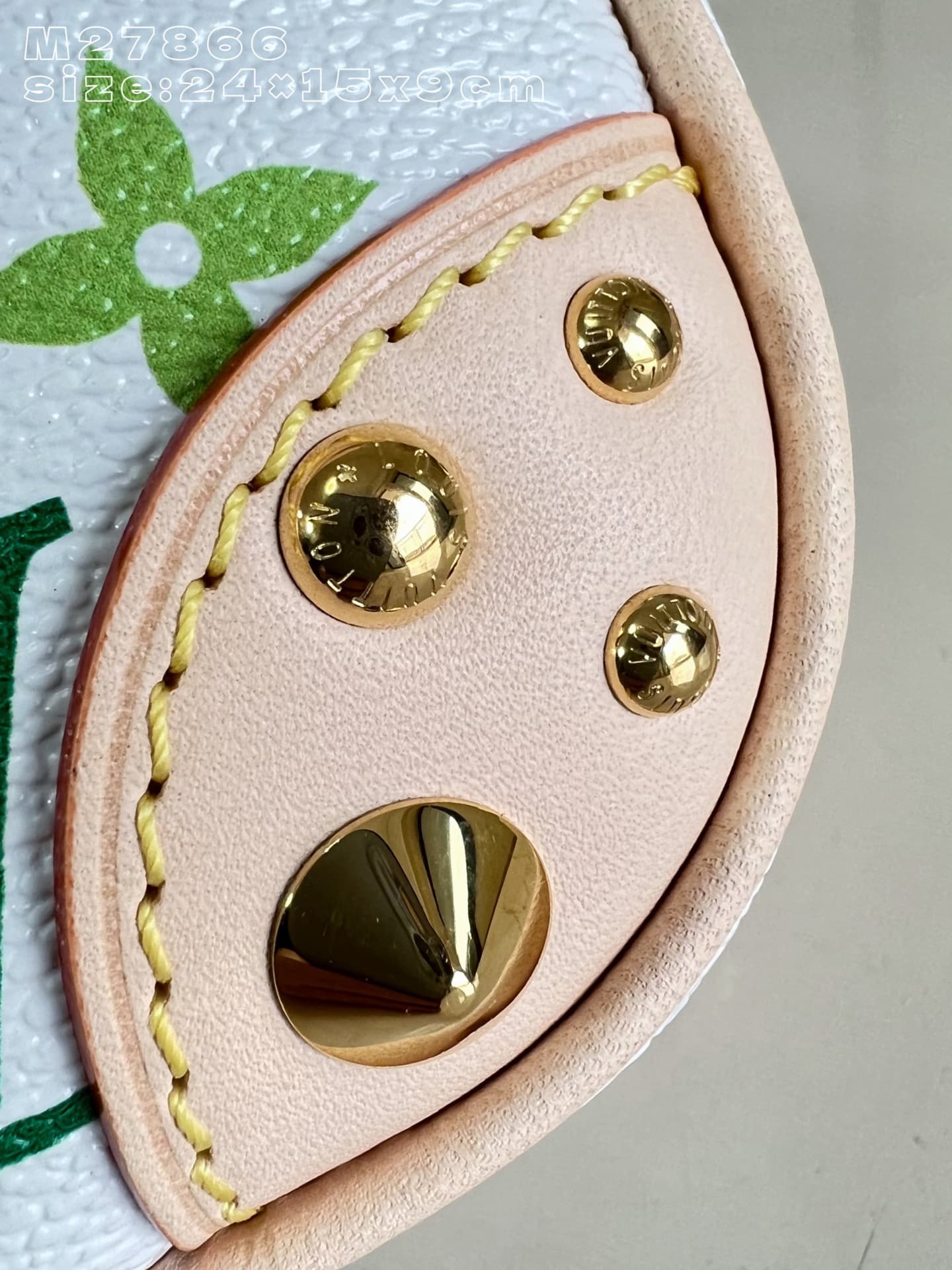 Louis Vuitton Small Product M27866