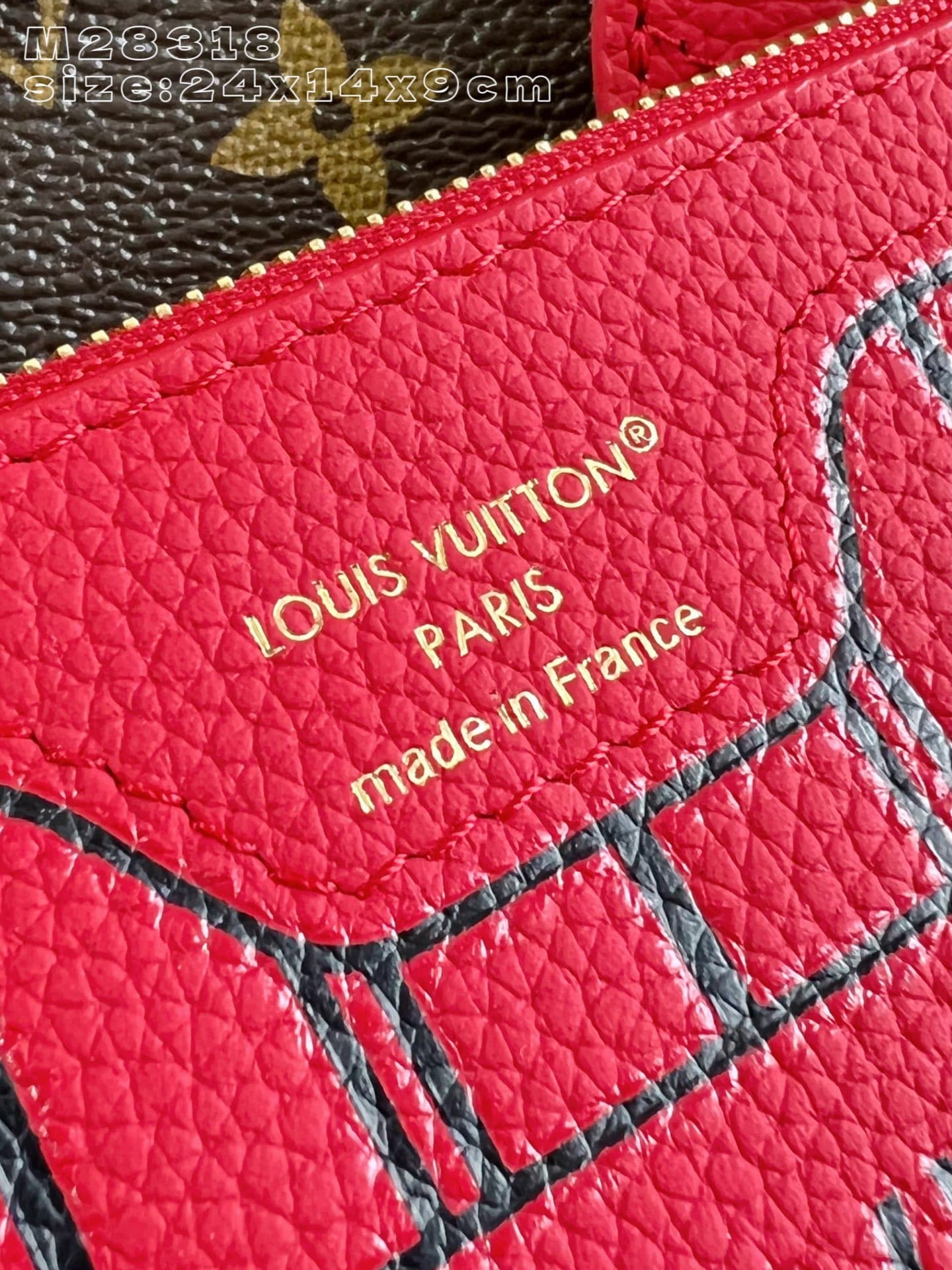 Louis Vuitton Crossbody Bag M28318