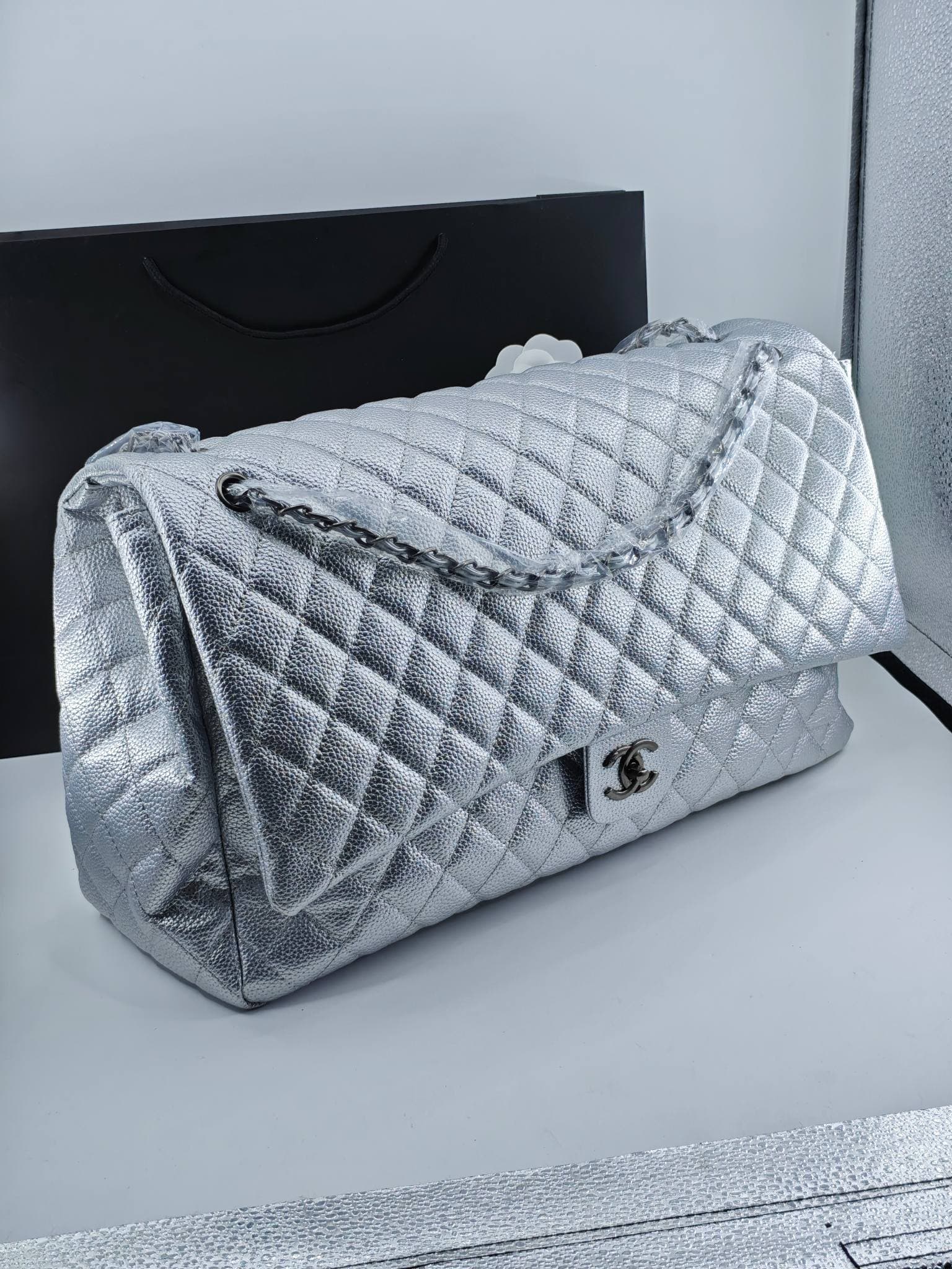 Chanel Large Bag 6008