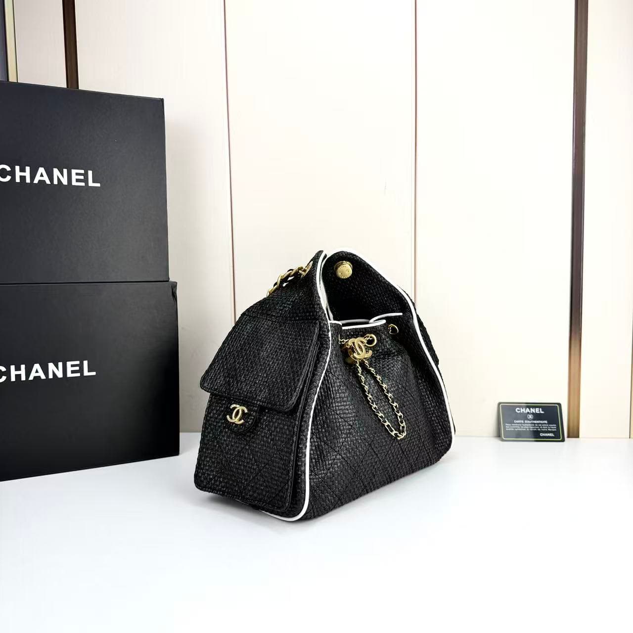Chanel Small Crossbody Bag 99688