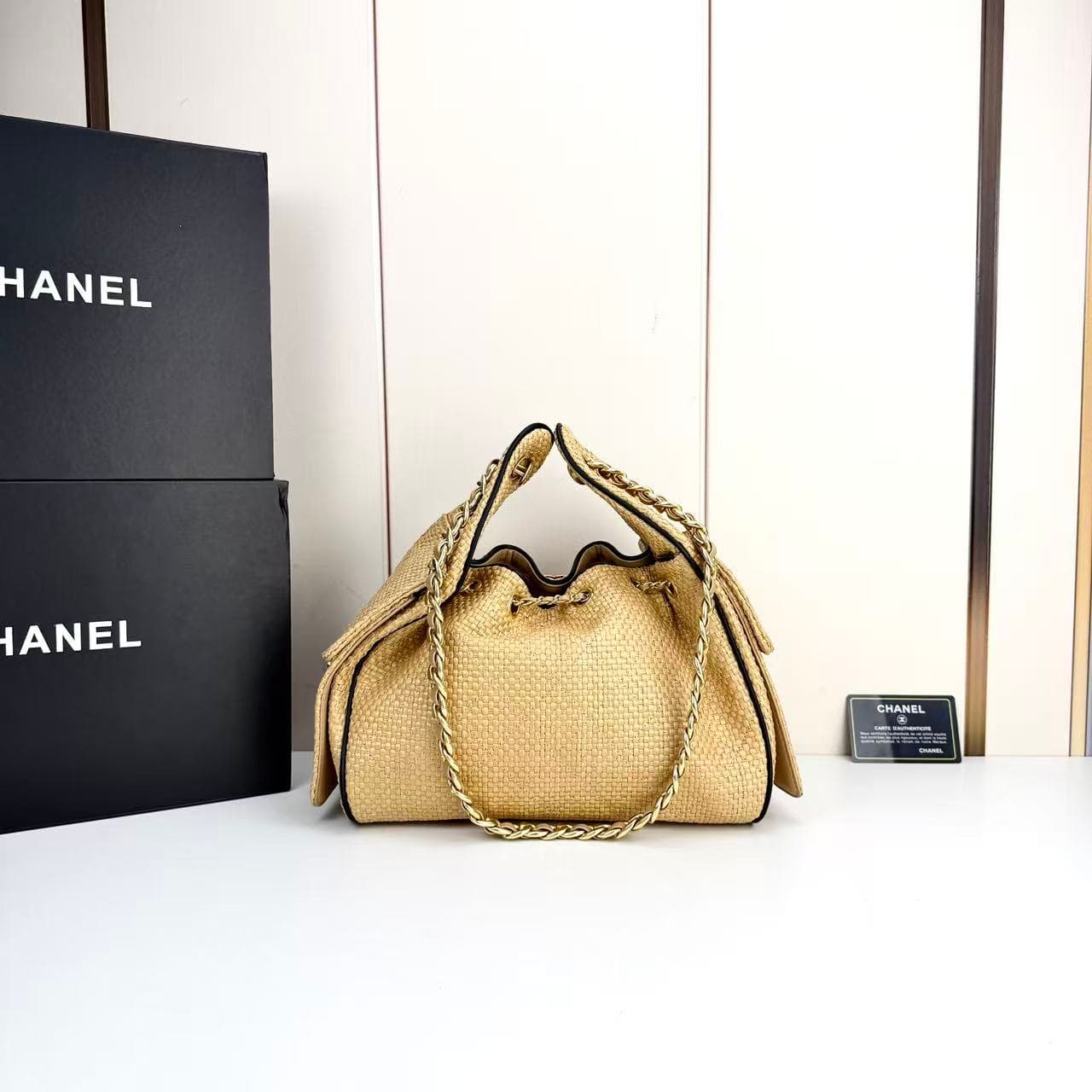 Chanel Small Crossbody Bag 99688