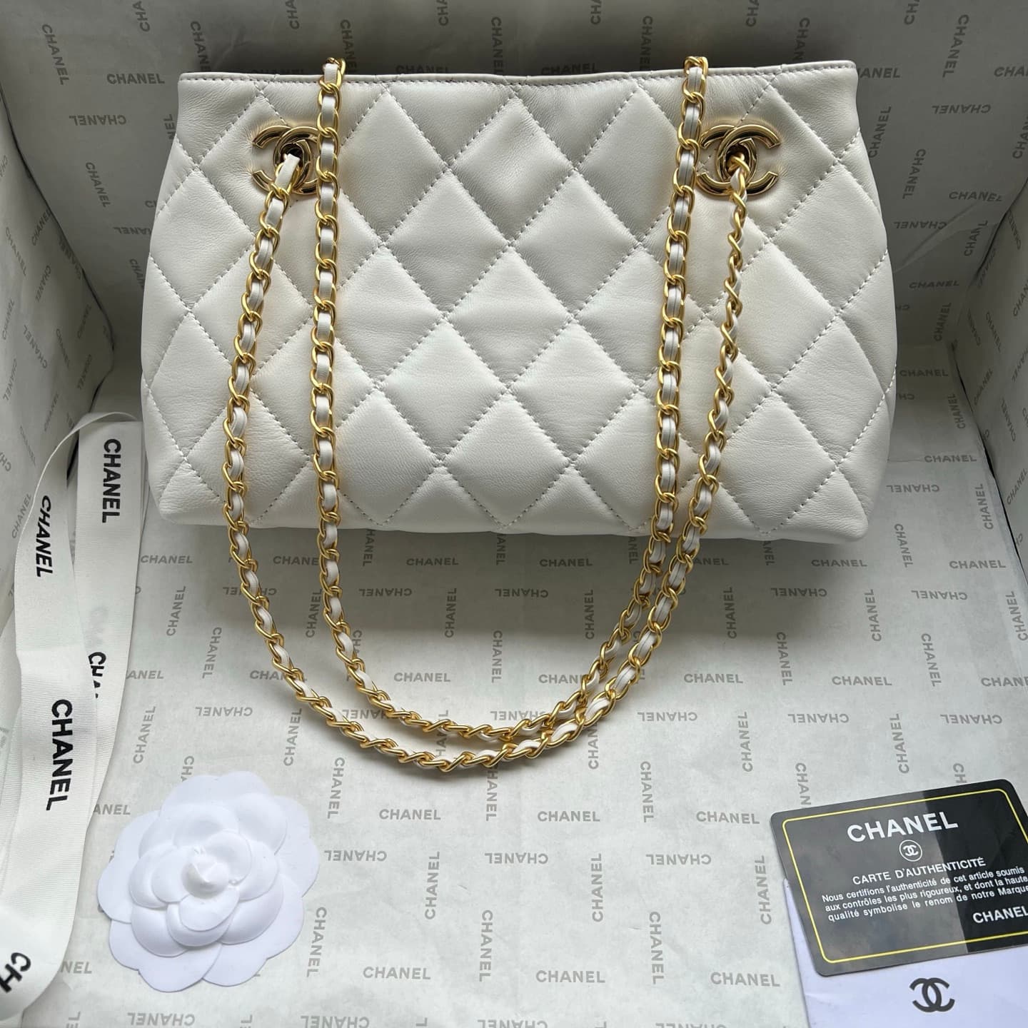 Chanel Gold Crossbody Bag 1276