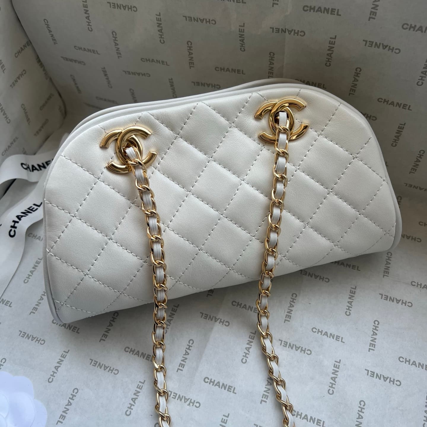 Chanel Gold Crossbody Bag 1277