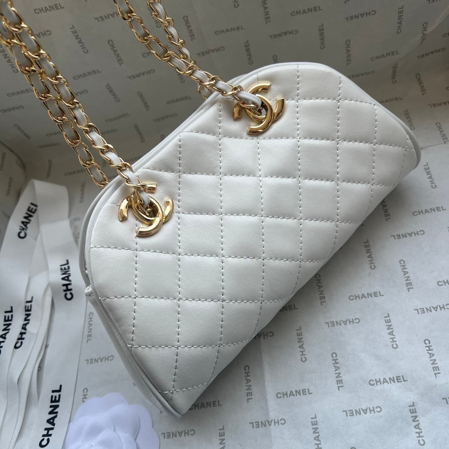 Chanel Gold Crossbody Bag 1277