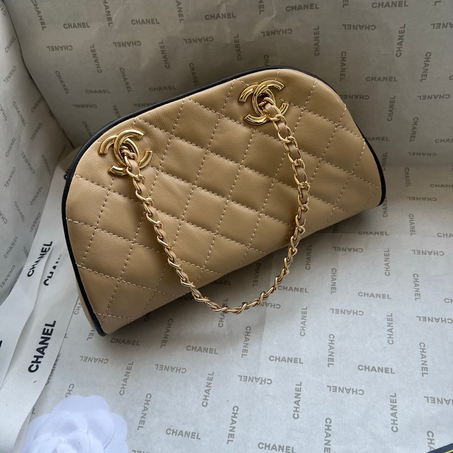 Chanel Gold Crossbody Bag 1277