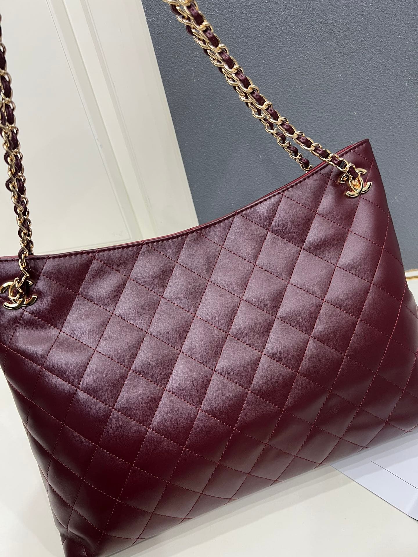 Chanel Gold Product 1S6421