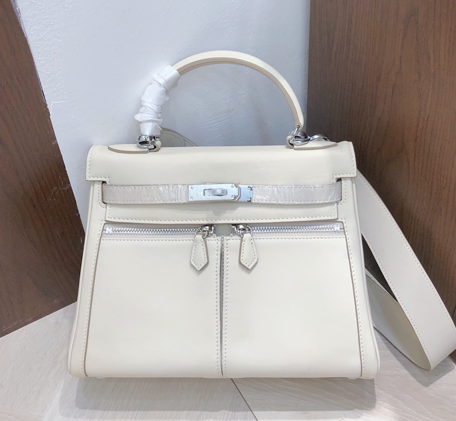 Hermes White Product