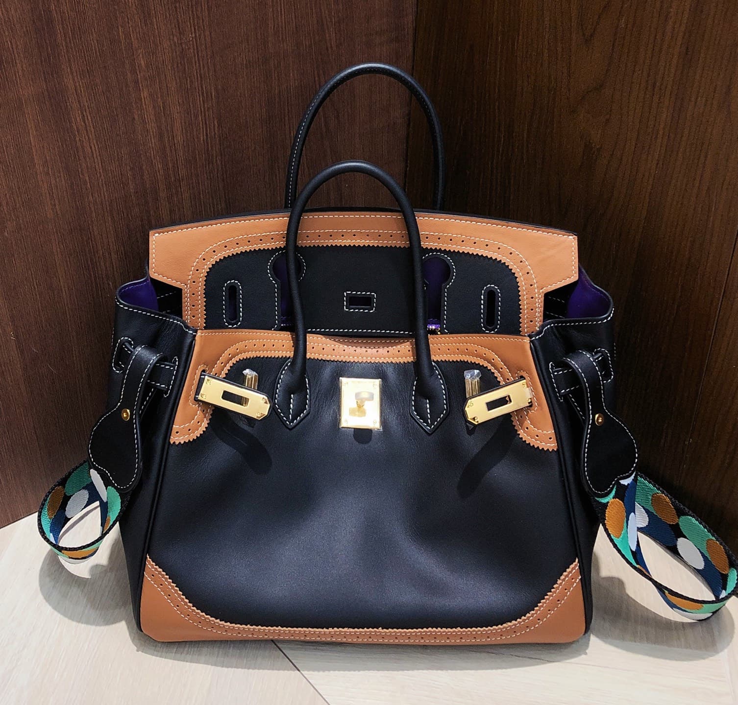 Hermes Black Product