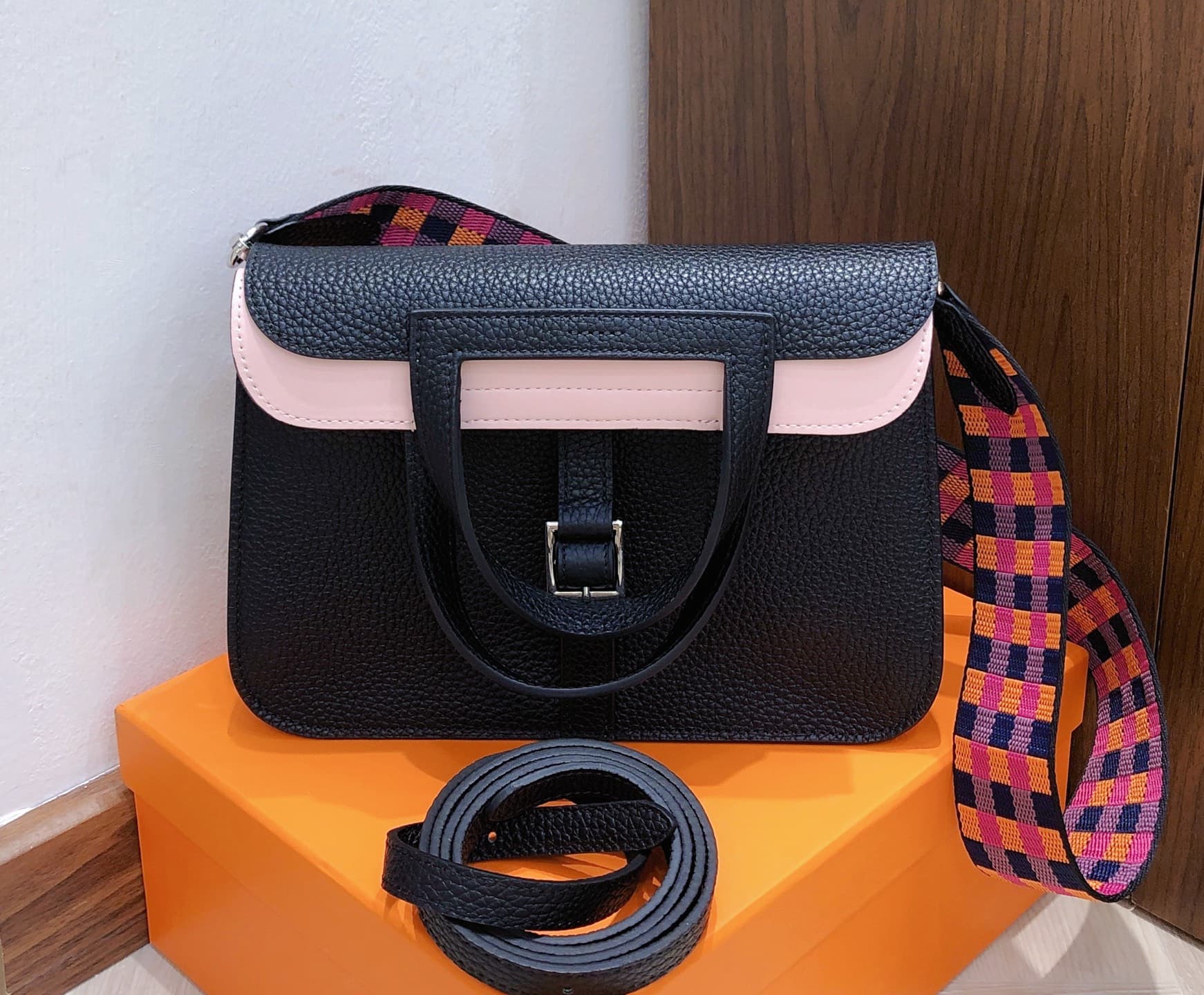 Hermes Black Product