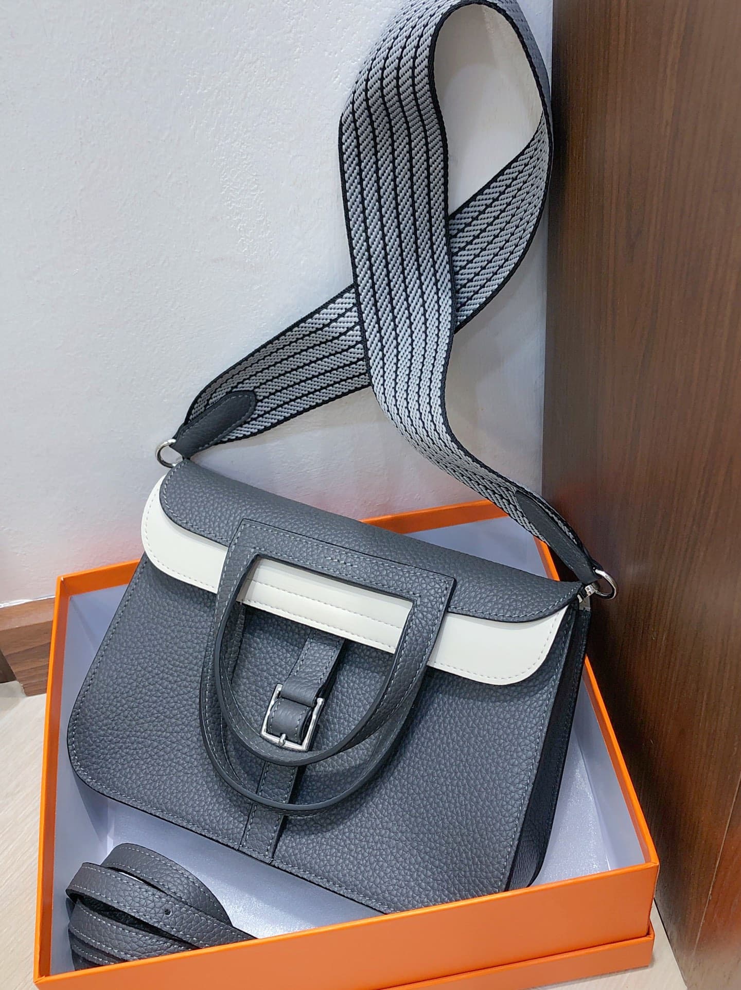 Hermes White Product