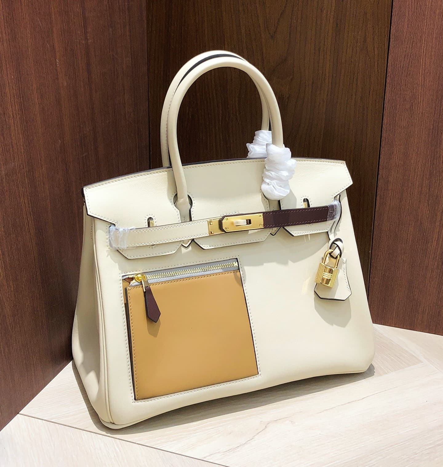 Hermes White Product