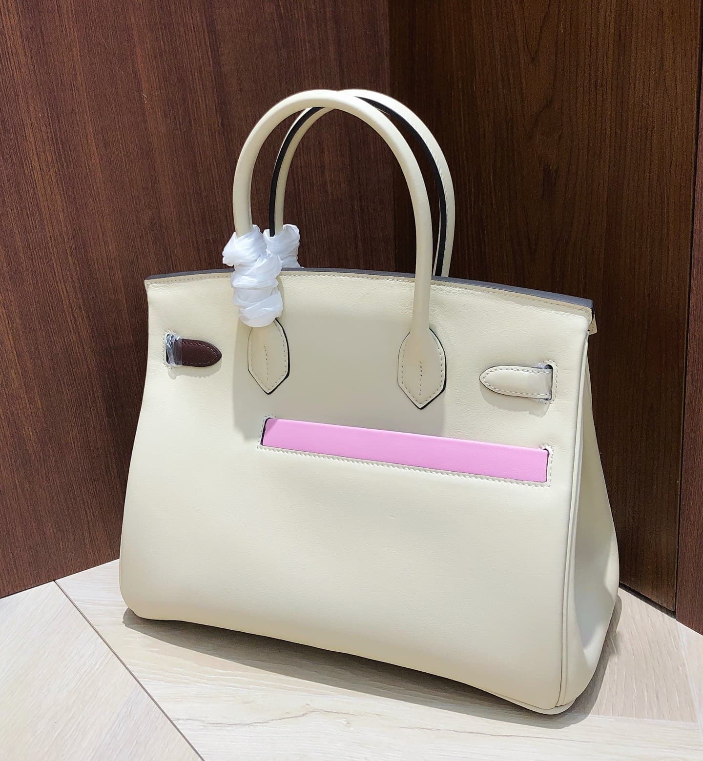 Hermes White Product