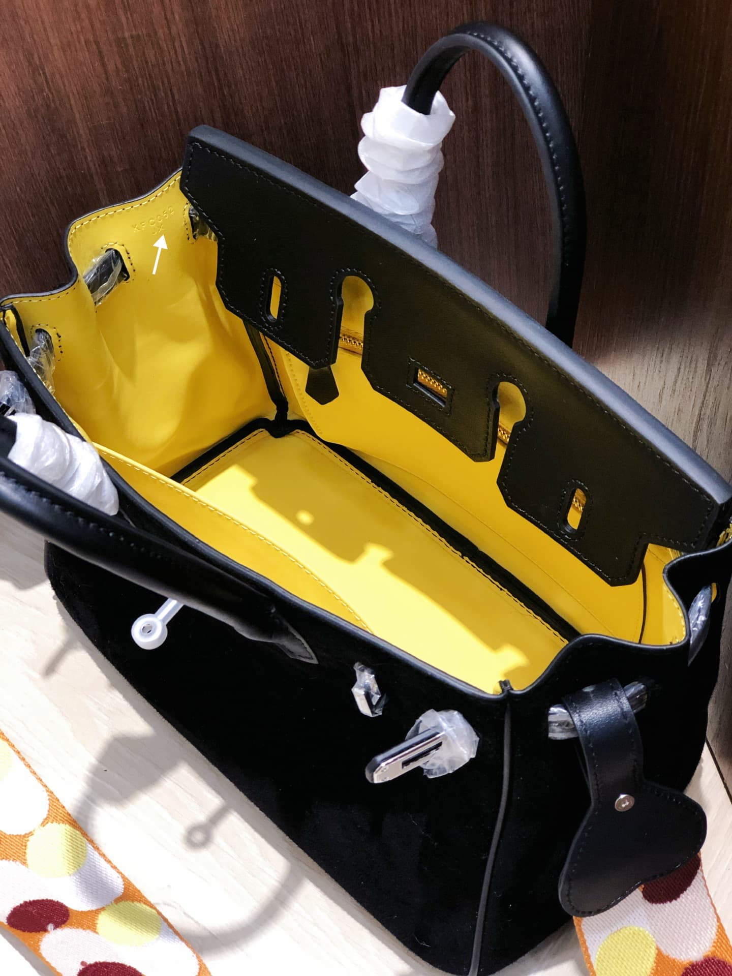 Hermes Black Product