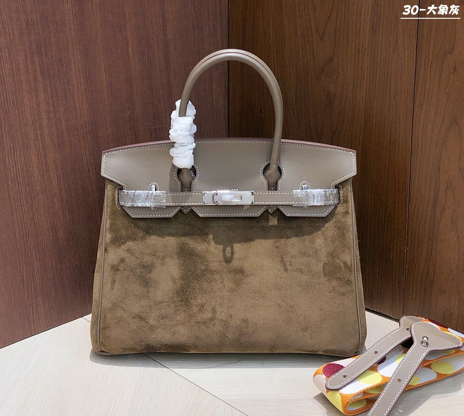 Hermes Grey Product