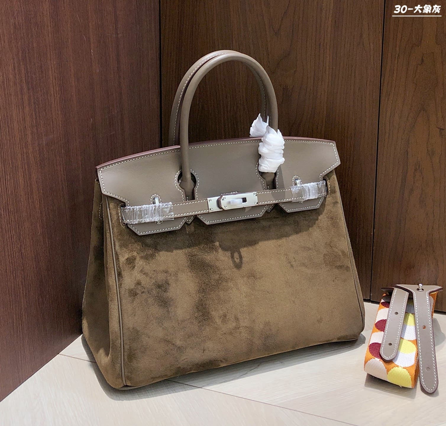 Hermes Grey Product