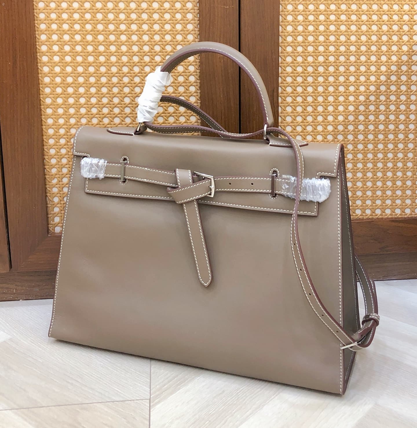 Hermes Grey Product