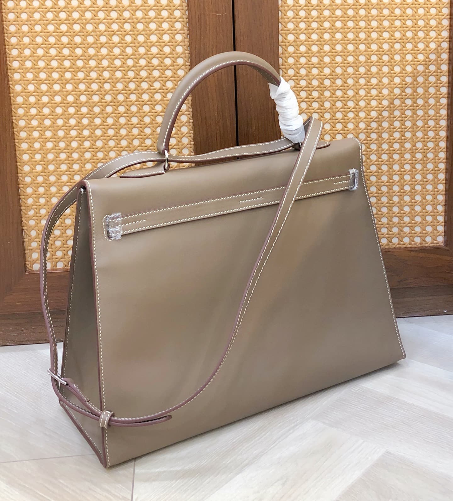 Hermes Grey Product